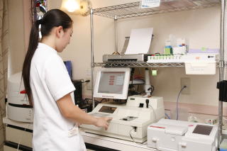 病院案内(血液検査機器)
